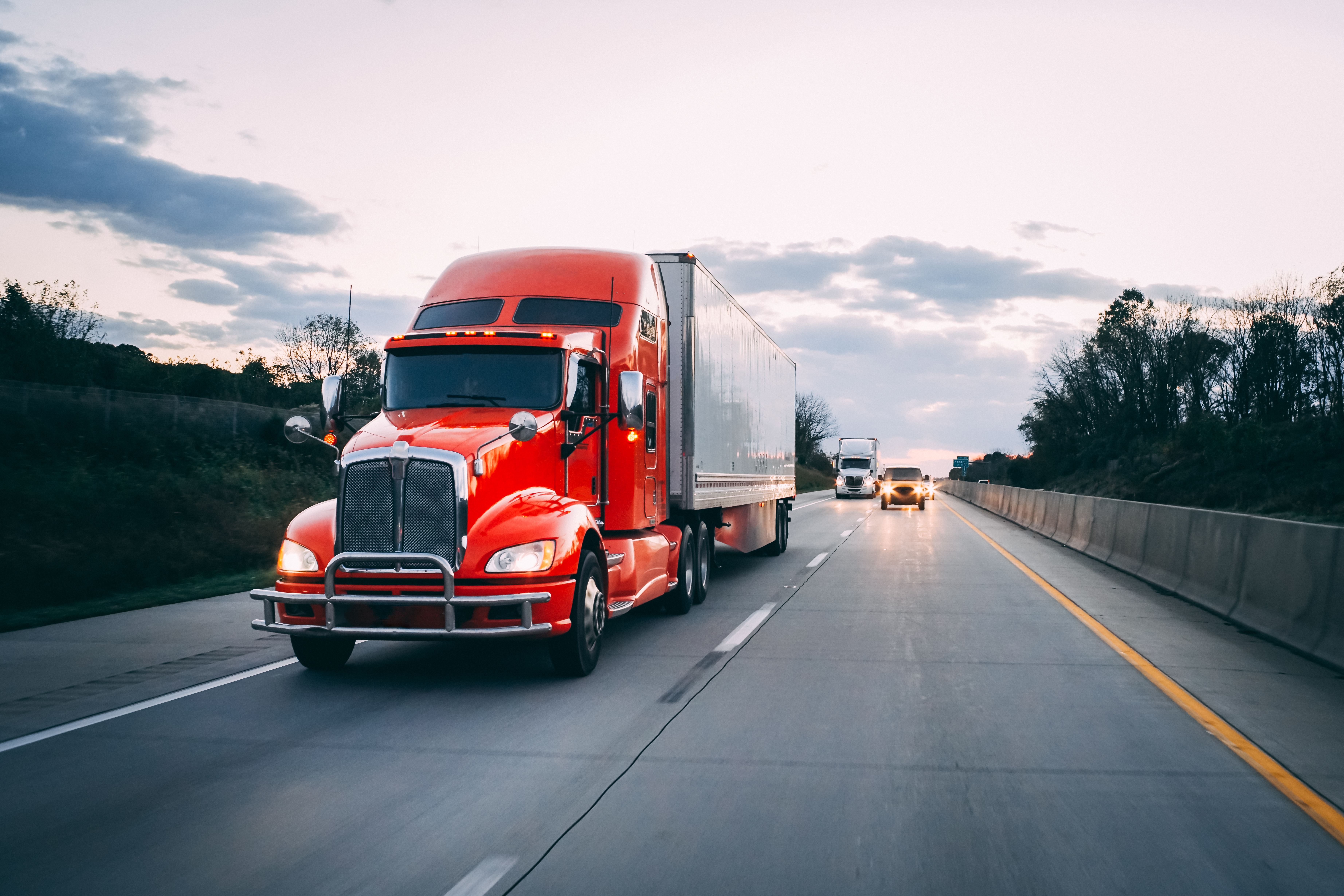 5 essential features every mixed-fleet management system needs.