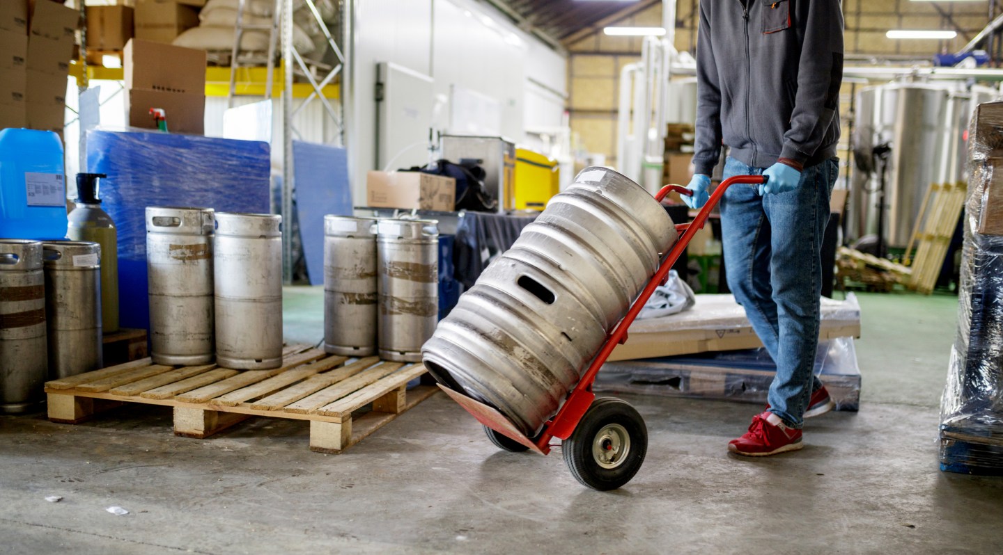 Packing and shipping beer. A comprehensive guide for enterprise couriers.