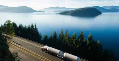 Boost safety and efficiency with oil and gas fleet tracking.