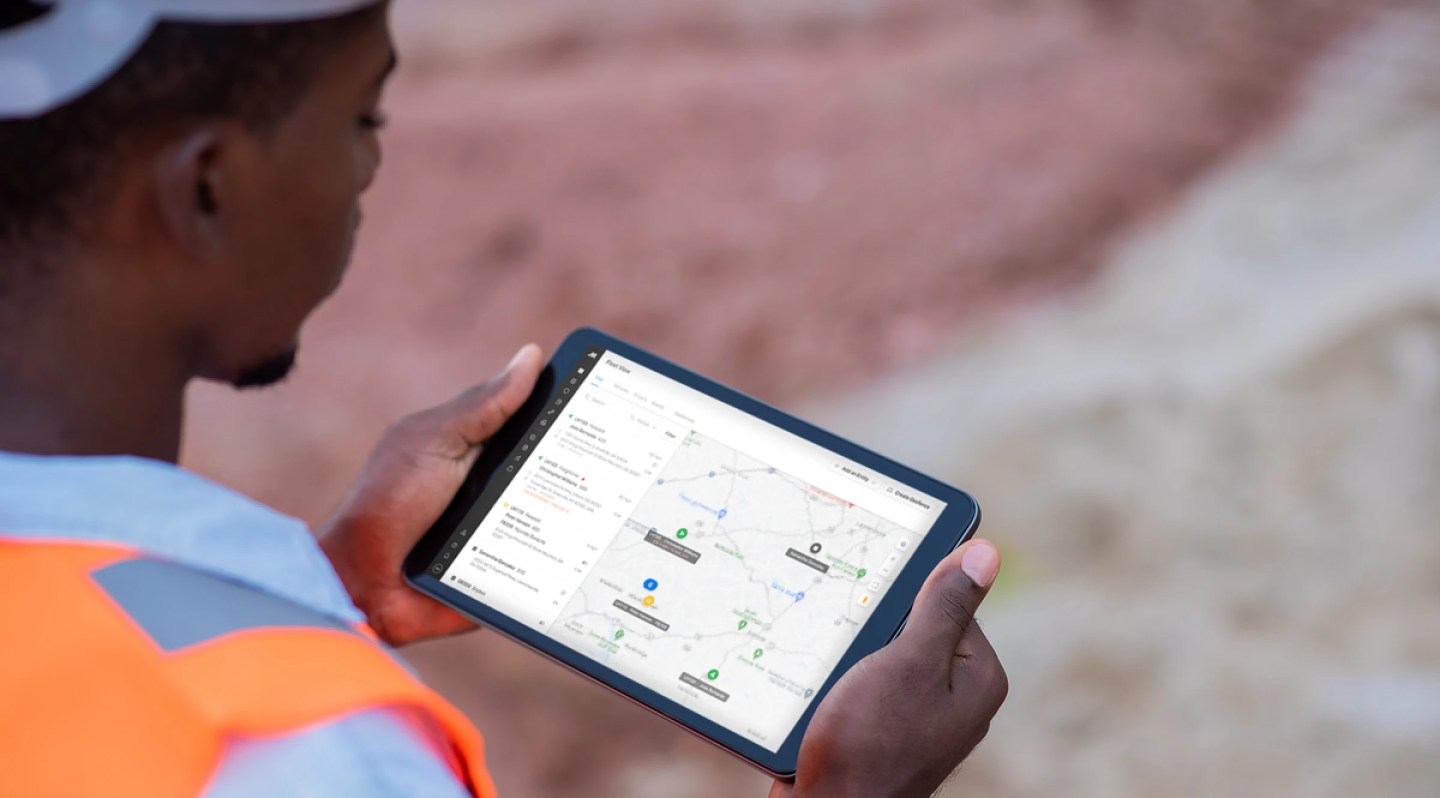 Asset tracking hardware: The technology driving smarter fleet operations.