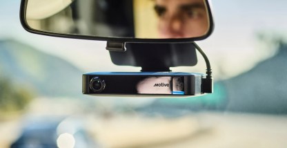 Presentamos IA Dashcam Plus: Ve más. Actúa más rápido. Previene más accidentes.