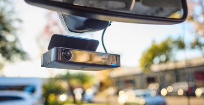 Guide to choosing fleet dash cams that defend against insurance fraud.