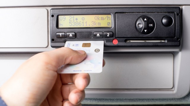 Great Britain Fleet Compliance Guide - image of card reader