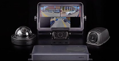 Presentamos IA Omnicam Plus: Elimina los puntos ciegos con visibilidad de 360 grados alrededor de tus vehículos.